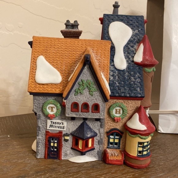 Dept. 56 Tassy's Mittens and Hassel's Woolies Porcelain village - Picture 2 of 6
